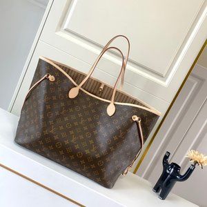 LOUIS VUITTON The Neverfull MM tote bag
